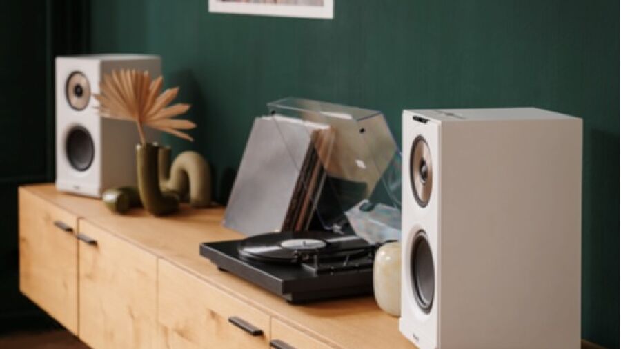Een set boekenplankspeakers die hifi met streaming verenigt