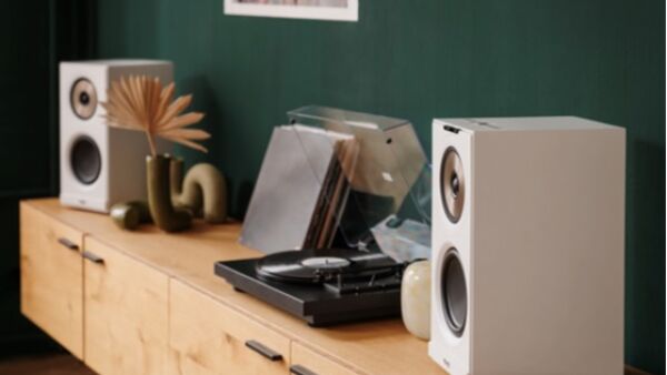 Een set boekenplankspeakers die hifi met streaming verenigt
