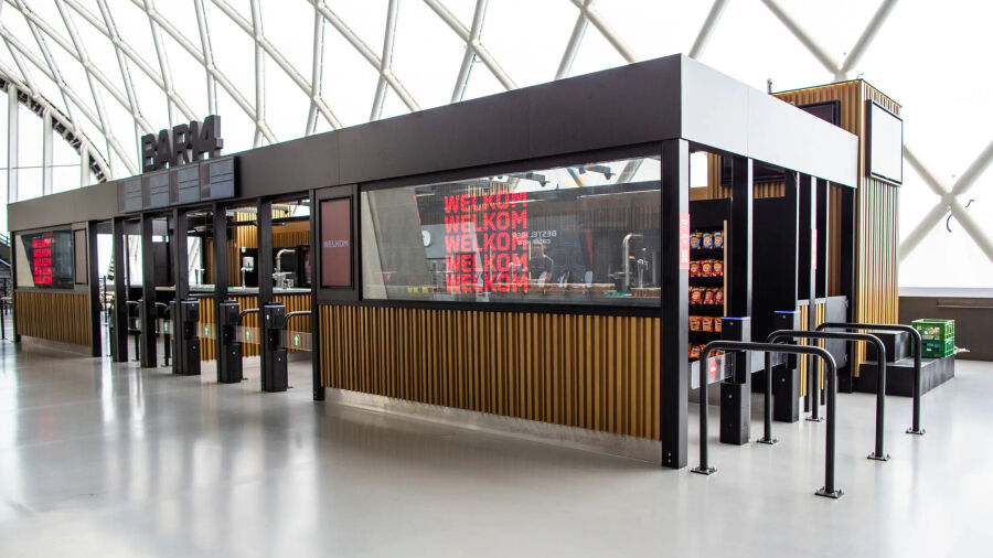 Eerste kassaloze stadionbar geopend in Johan Cruijff ArenA