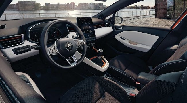 Nieuwe-Renault_Clio_Intens_no1_interieur